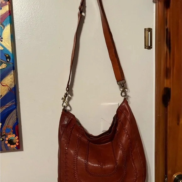 Campomaggi Corallo cognac leather crossbody or hobo bag